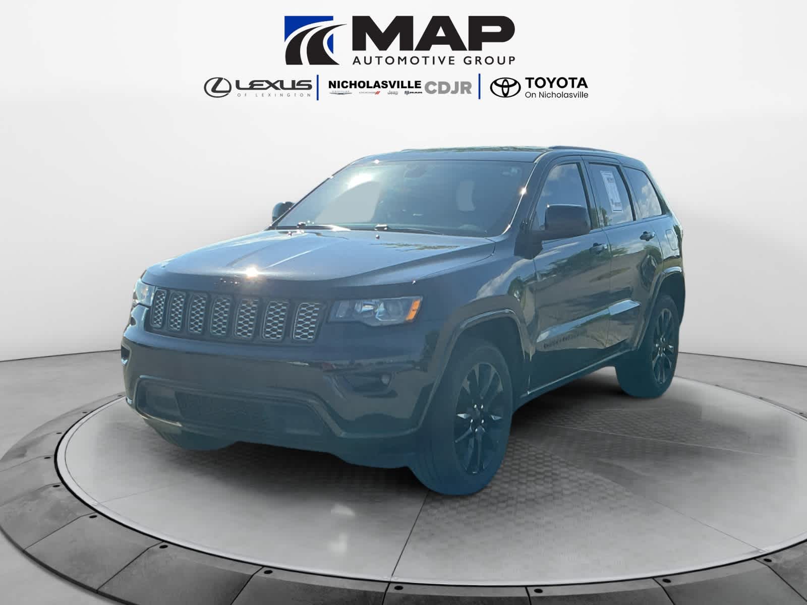 2021 Jeep Grand Cherokee Laredo X 4x4