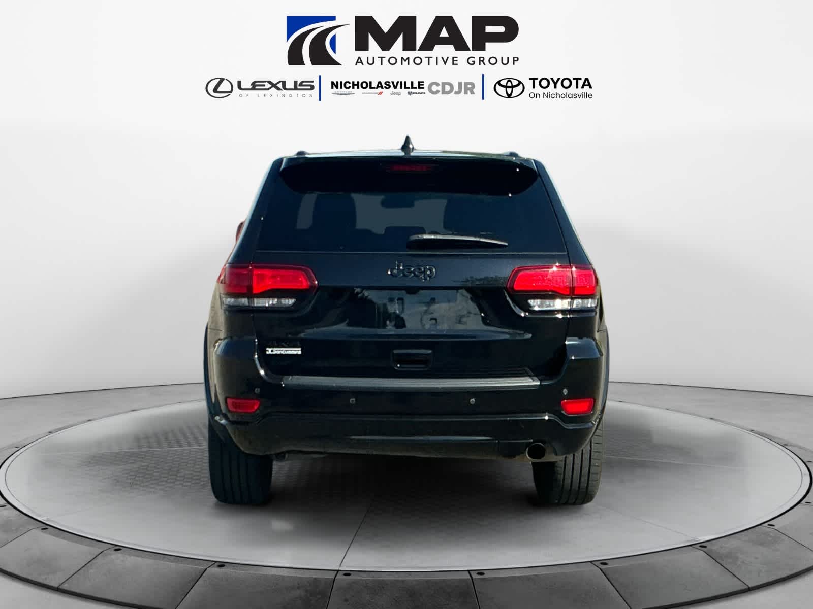2021 Jeep Grand Cherokee Laredo X 4x4