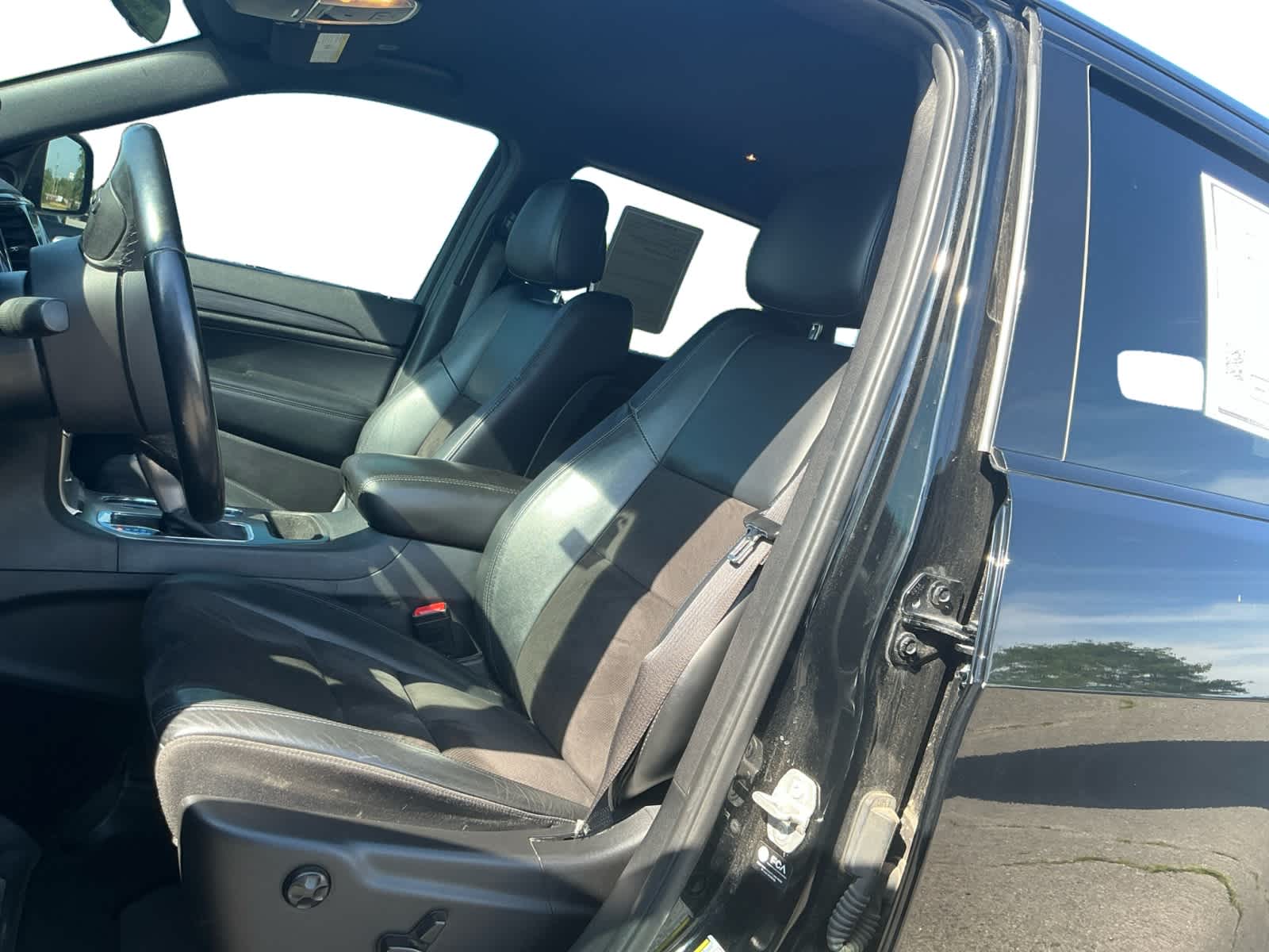 2021 Jeep Grand Cherokee Laredo X 4x4