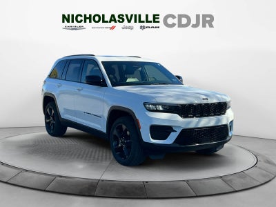 2023 Jeep Grand Cherokee Altitude 4x4