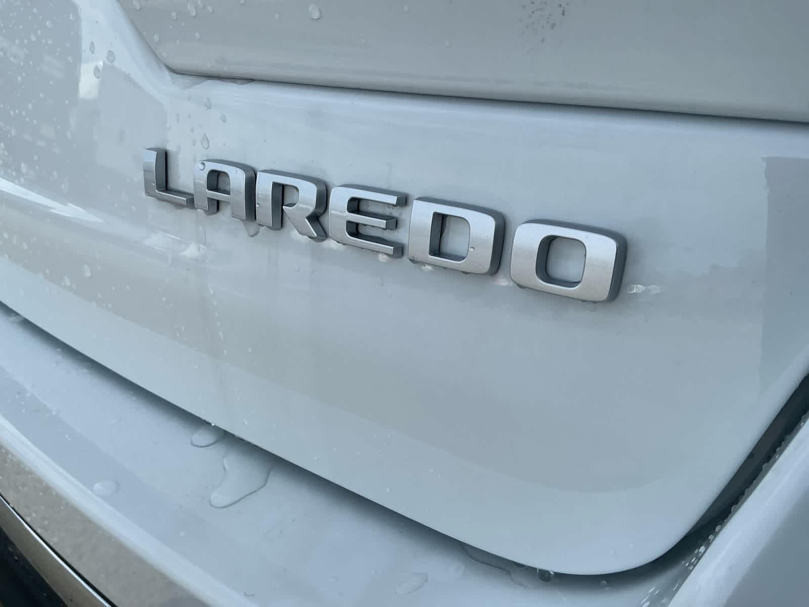 2025 Jeep Grand Cherokee GRAND CHEROKEE LAREDO 4X4