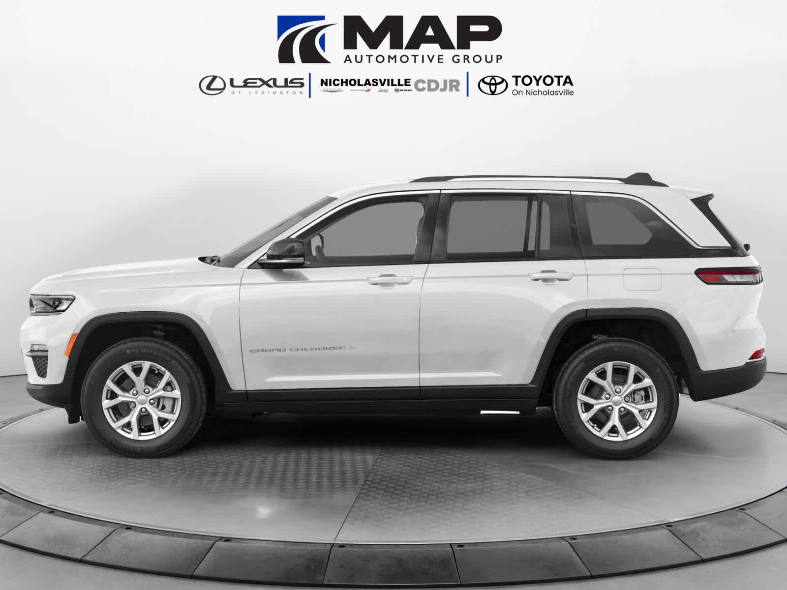 2025 Jeep Grand Cherokee GRAND CHEROKEE LAREDO X 4X4