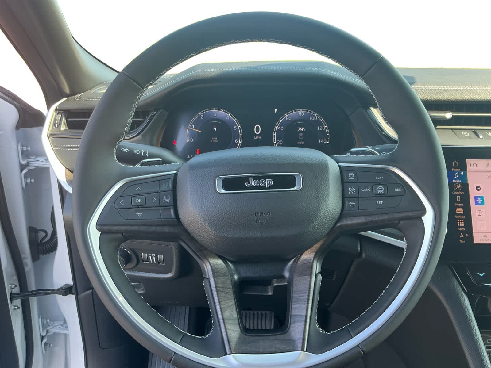 2026 Jeep Grand Cherokee GRAND CHEROKEE LAREDO ALTITUDE 4X4