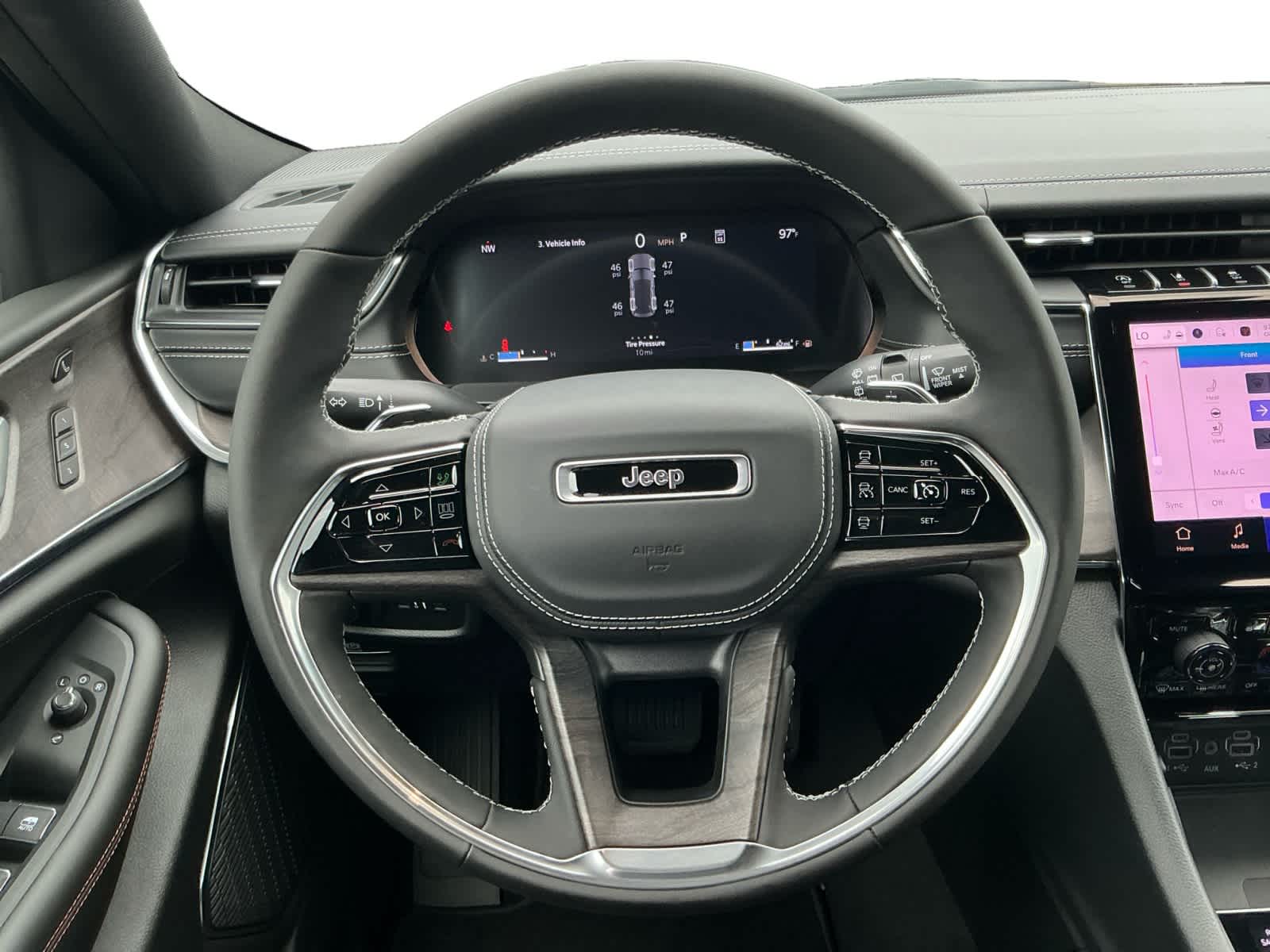 2025 Jeep Grand Cherokee GRAND CHEROKEE OVERLAND 4X4