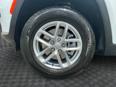 2025 Jeep Grand Cherokee GRAND CHEROKEE L LAREDO X 4X4