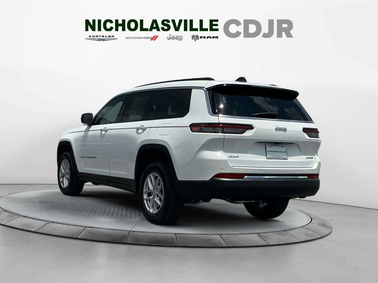 2025 Jeep Grand Cherokee GRAND CHEROKEE L LAREDO X 4X4