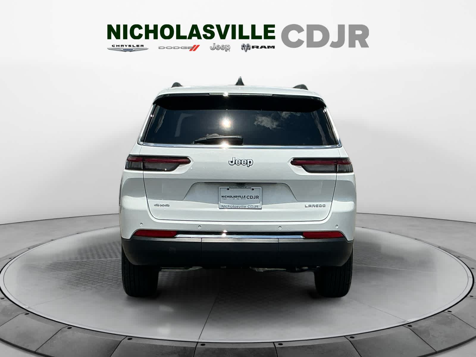 2025 Jeep Grand Cherokee GRAND CHEROKEE L LAREDO X 4X4