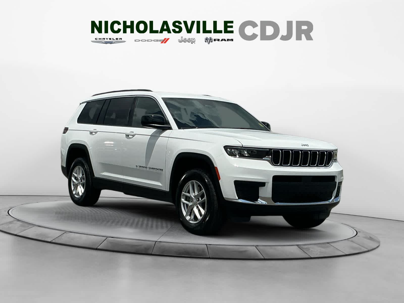 2025 Jeep Grand Cherokee GRAND CHEROKEE L LAREDO X 4X4