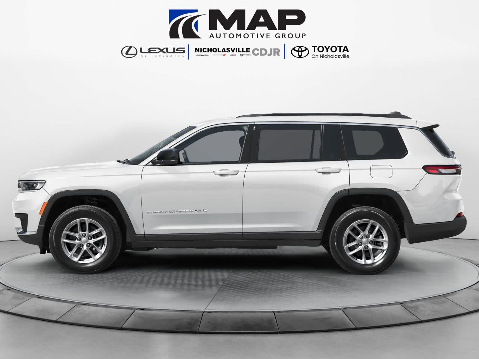 2026 Jeep Grand Cherokee Laredo X 4x4