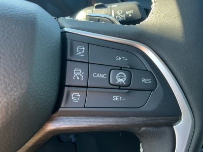 2026 Jeep Grand Cherokee GRAND CHEROKEE L LAREDO ALTITUDE 4X4