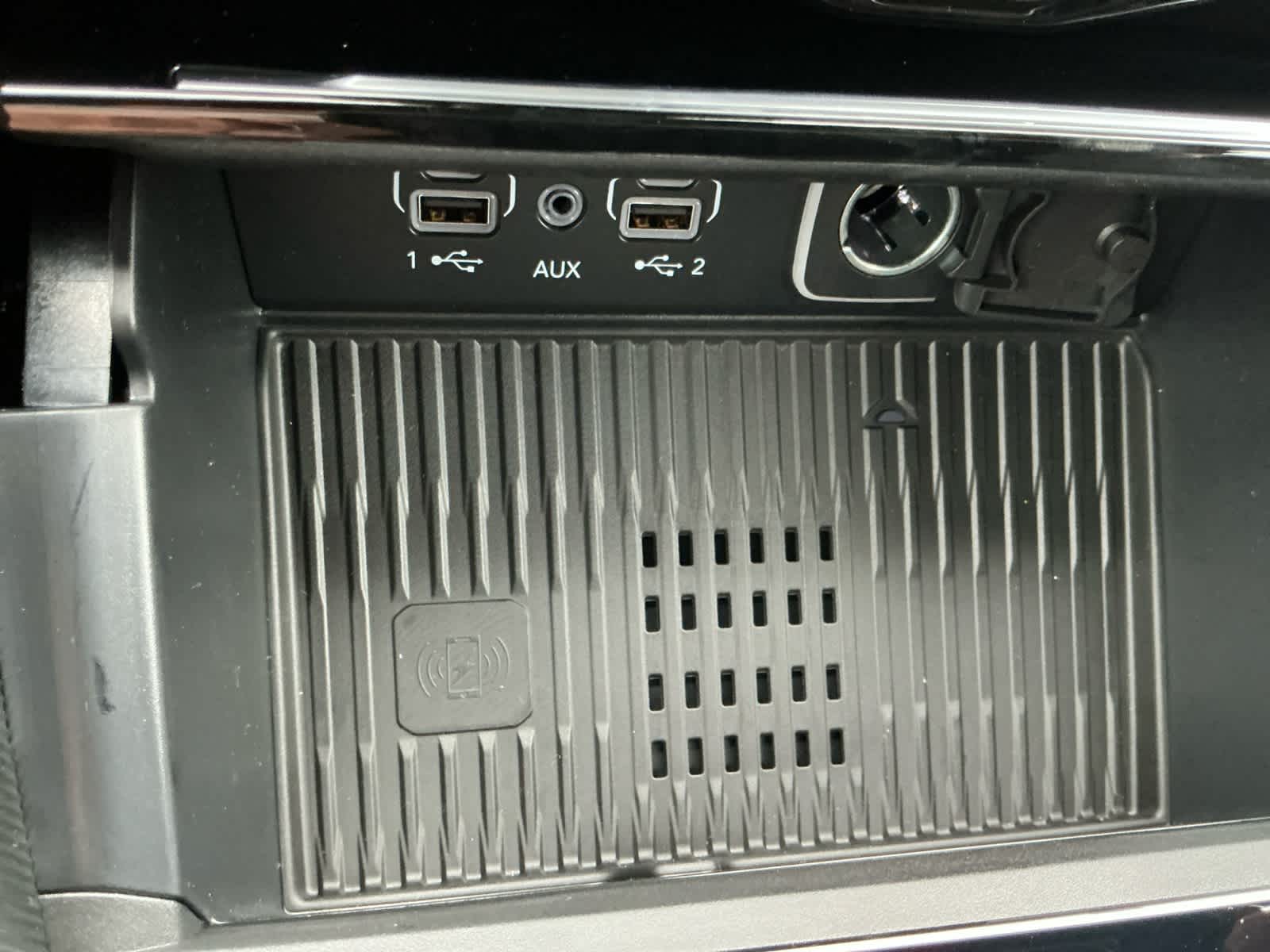 2027 Jeep Grand Cherokee GRAND CHEROKEE L LAREDO ALTITUDE 4X4