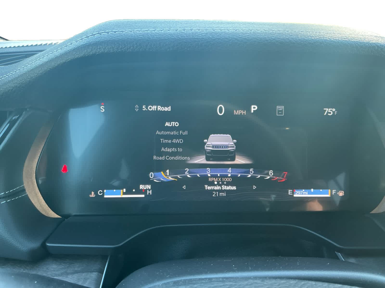 2027 Jeep Grand Cherokee GRAND CHEROKEE L LIMITED RESERVE 4X4