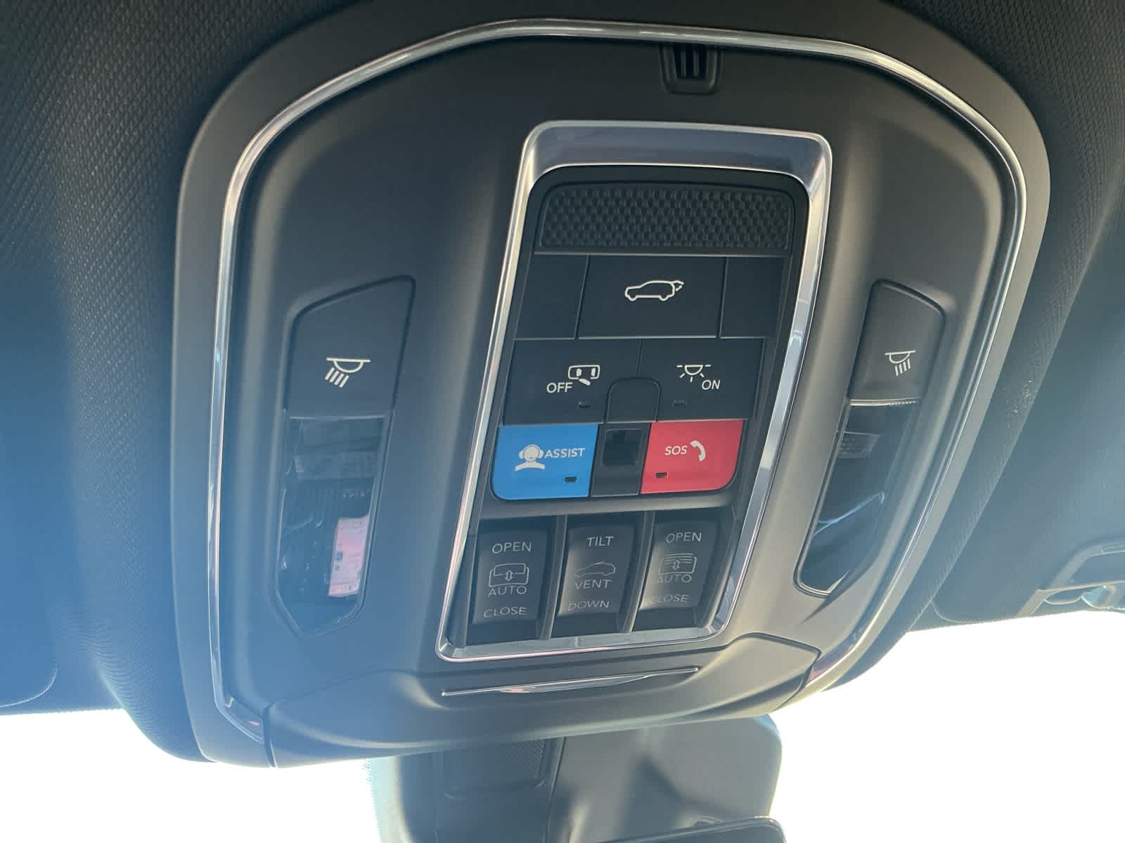 2027 Jeep Grand Cherokee GRAND CHEROKEE L LIMITED RESERVE 4X4