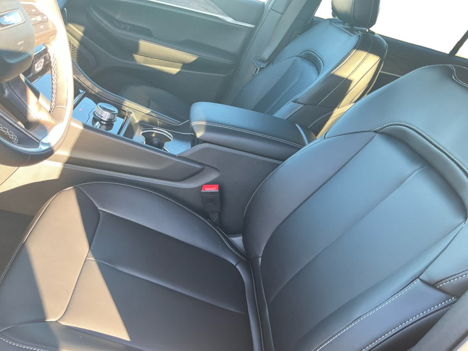 2027 Jeep Grand Cherokee GRAND CHEROKEE L LIMITED 4X4