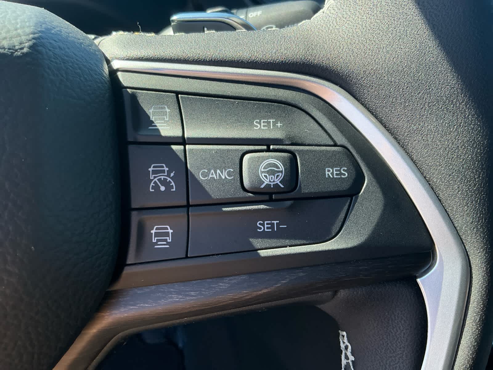 2026 Jeep Grand Cherokee GRAND CHEROKEE L LIMITED RESERVE 4X4