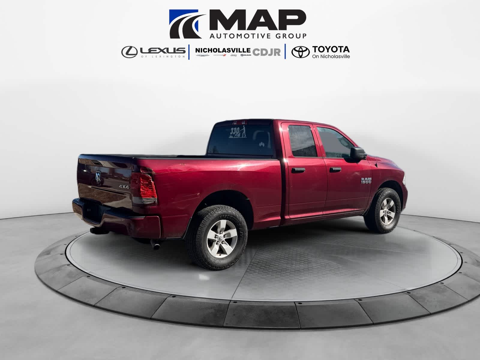 2018 RAM 1500 Express Quad Cab 4x4 6'4' Box