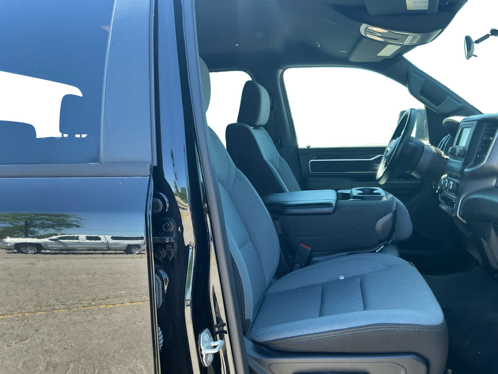 2024 RAM 1500 Big Horn Crew Cab 4x4 5'7' Box