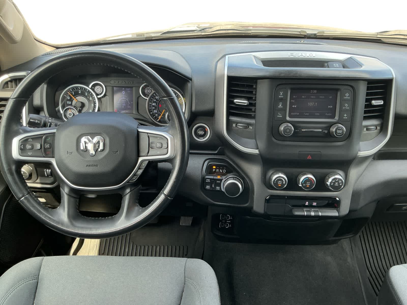 2020 RAM 1500 Big Horn Quad Cab 4x4 6'4' Box