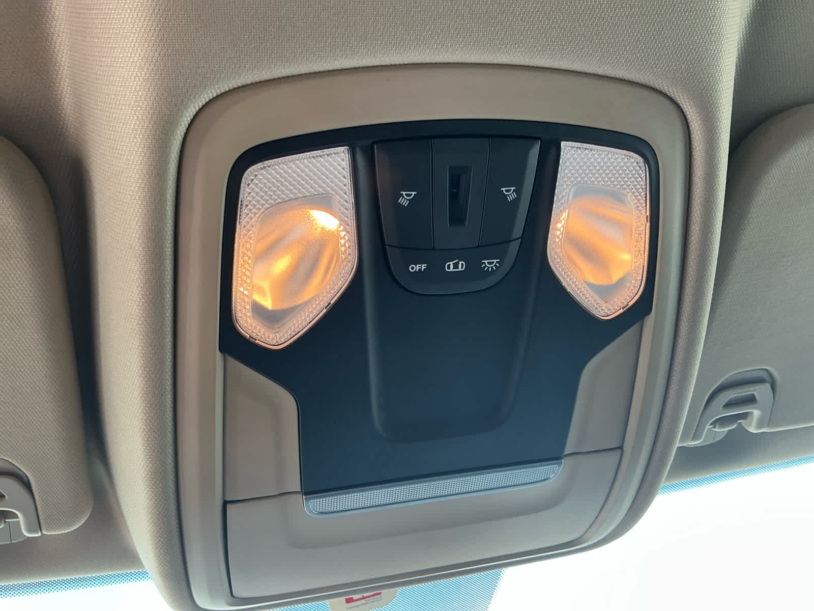 2020 RAM 1500 Big Horn Quad Cab 4x4 6'4' Box