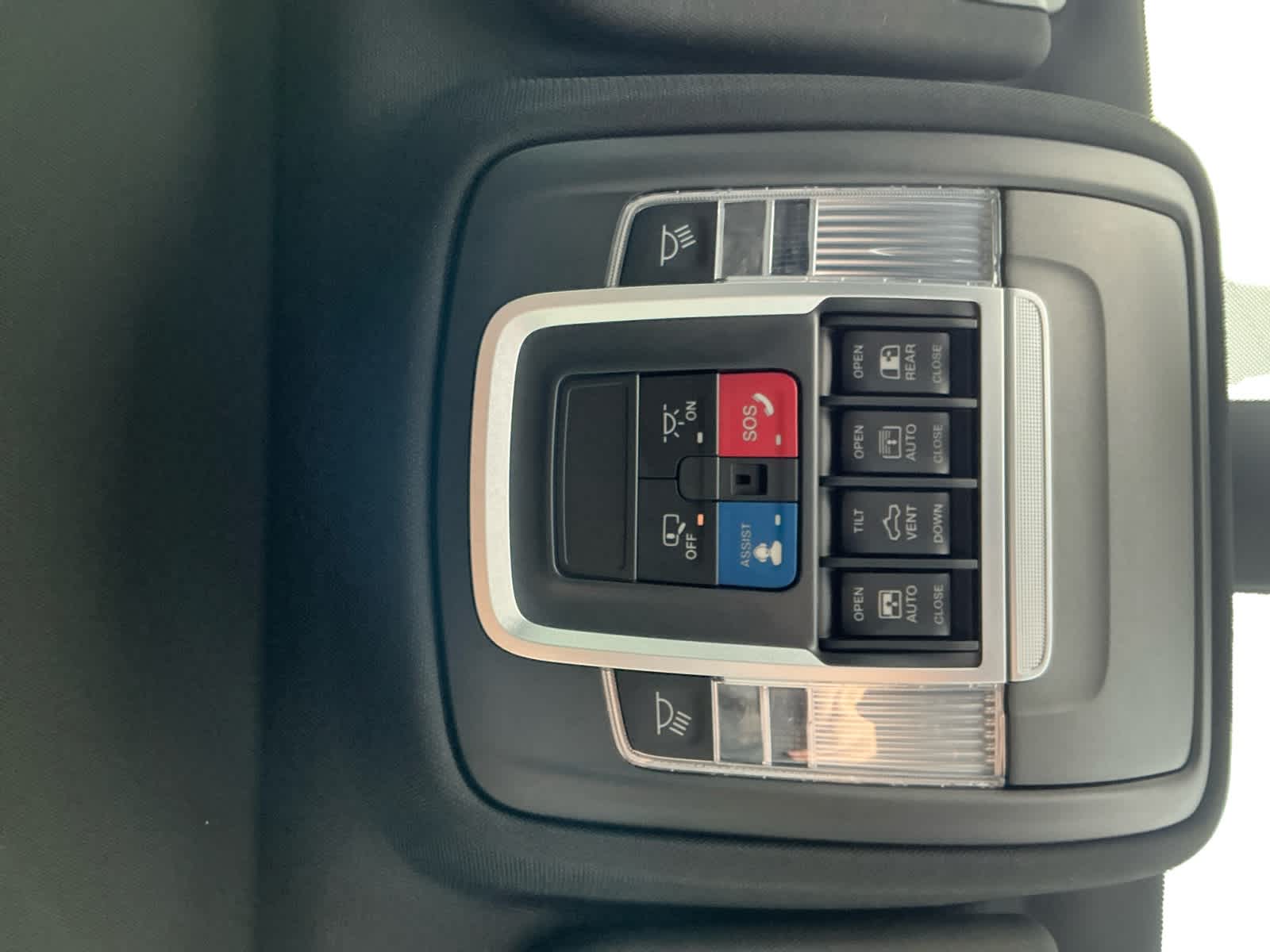 2020 RAM 1500 Big Horn Crew Cab 4x4 5'7' Box