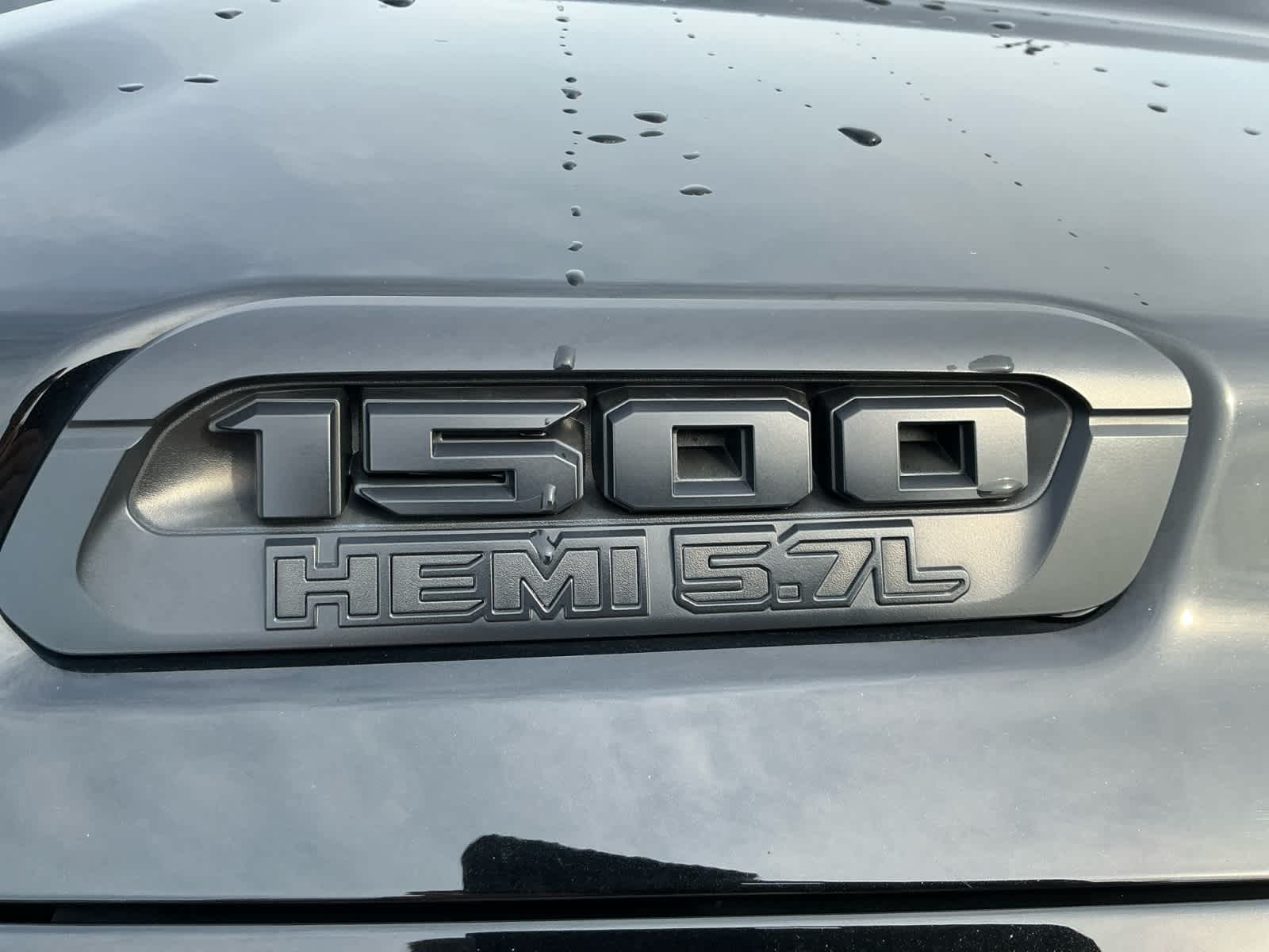 2020 RAM 1500 Big Horn Crew Cab 4x4 5'7' Box