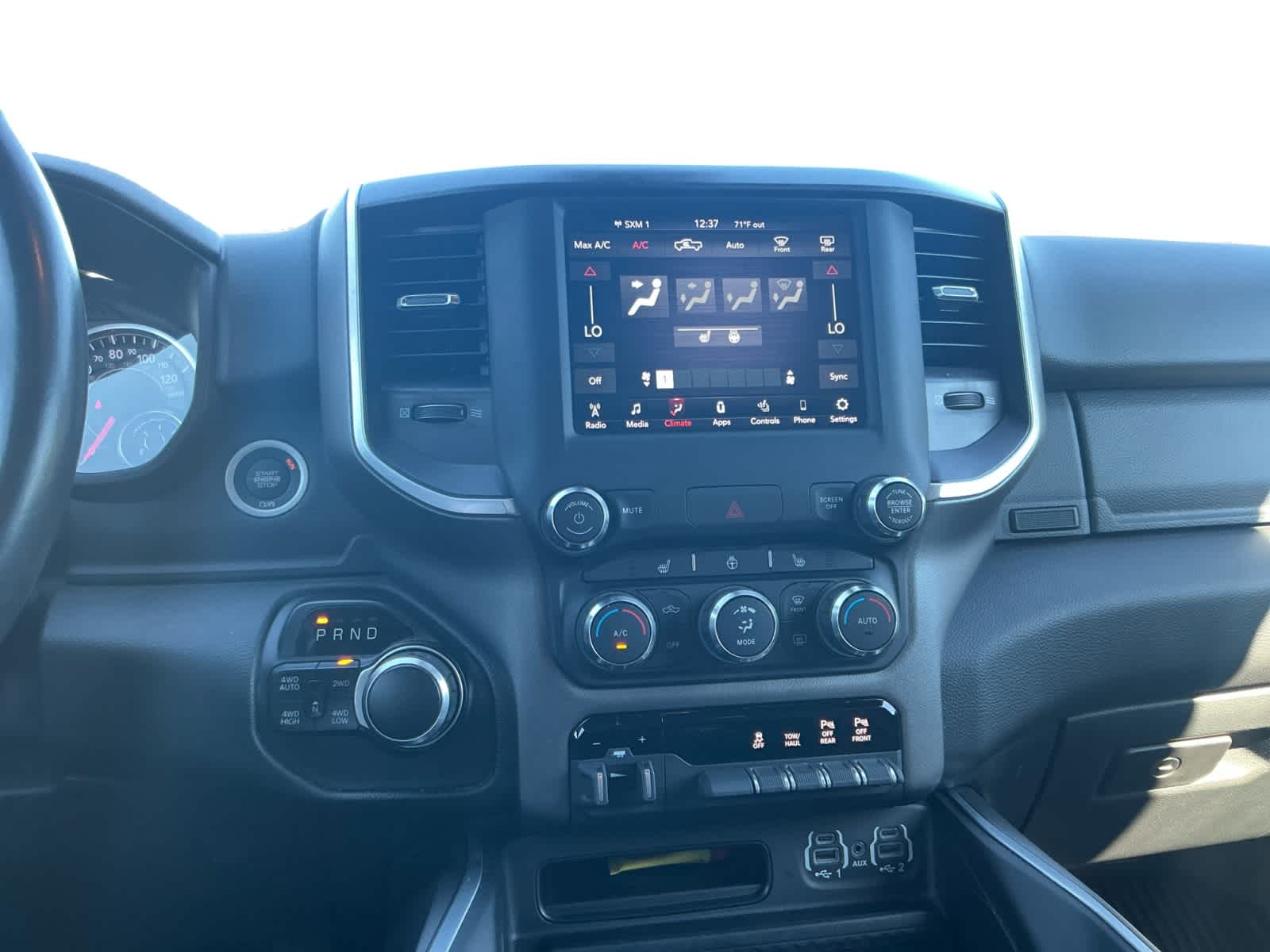 2021 RAM 1500 Big Horn Crew Cab 4x4 5'7' Box