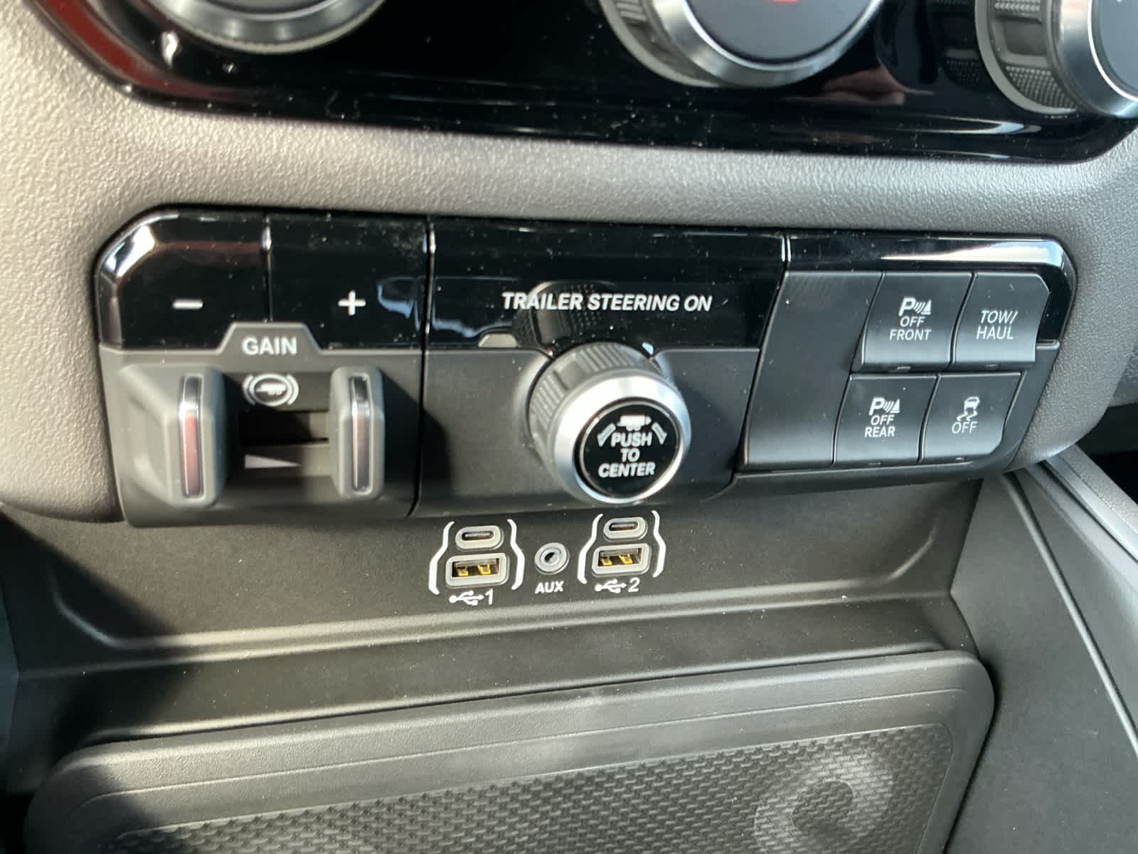 2027 RAM Ram 1500 RAM 1500 BIG HORN CREW CAB 4X4 5'7' BOX