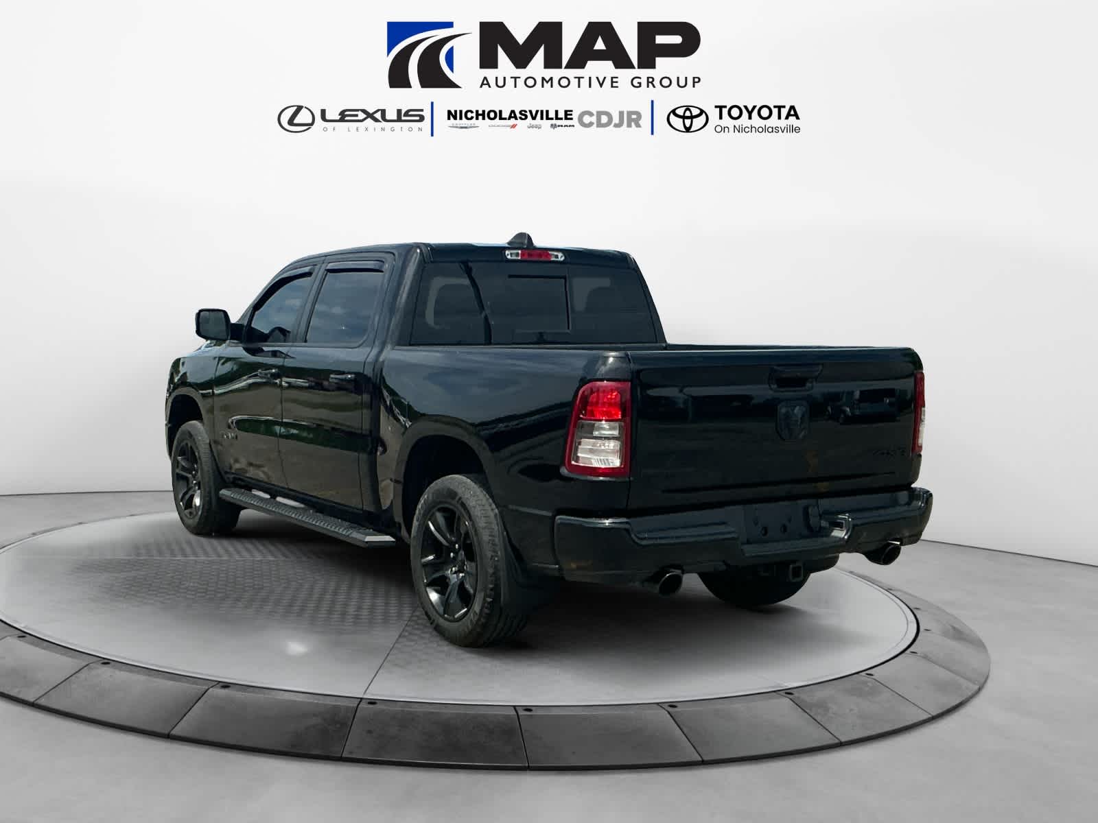 2020 RAM 1500 Big Horn Crew Cab 4x4 5'7' Box