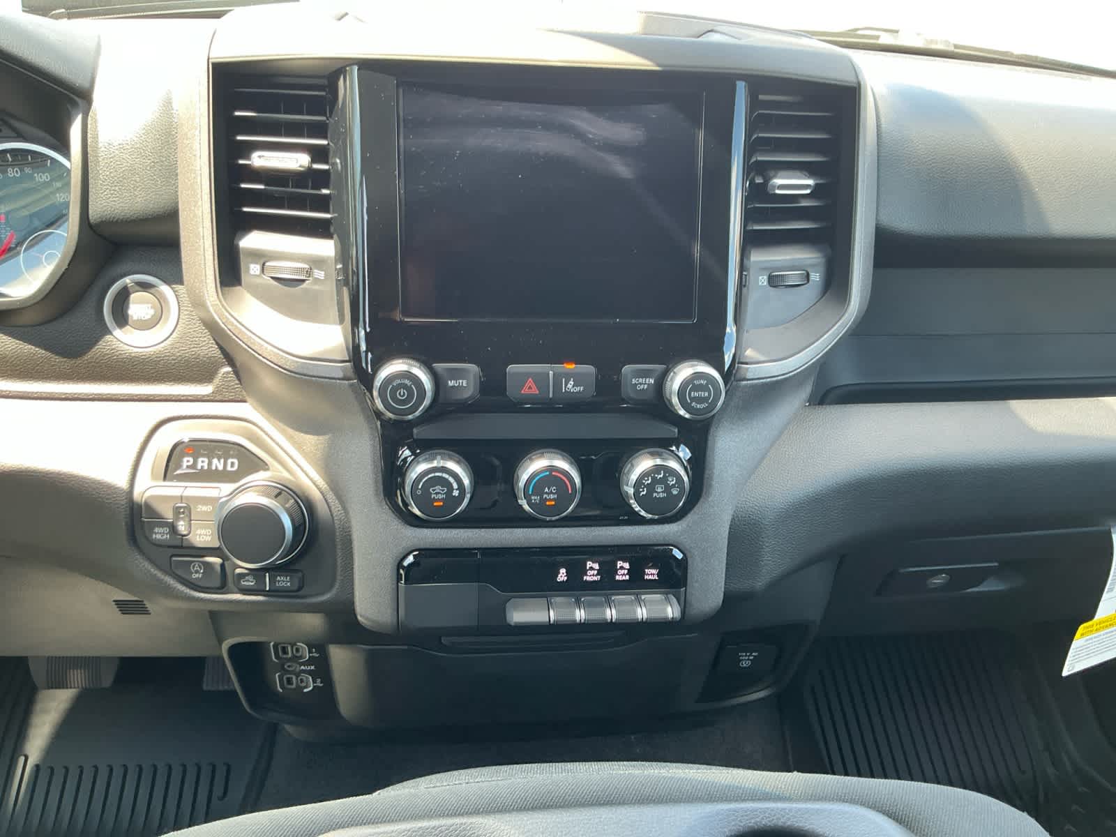 2026 RAM Ram 1500 RAM 1500 WARLOCK CREW CAB 4X4 5'7' BOX