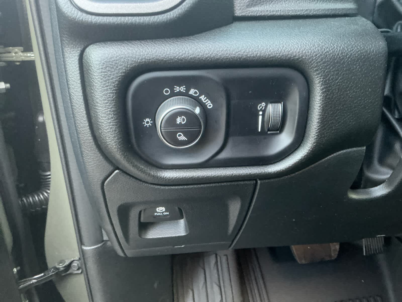 2026 RAM Ram 1500 RAM 1500 WARLOCK CREW CAB 4X4 5'7' BOX