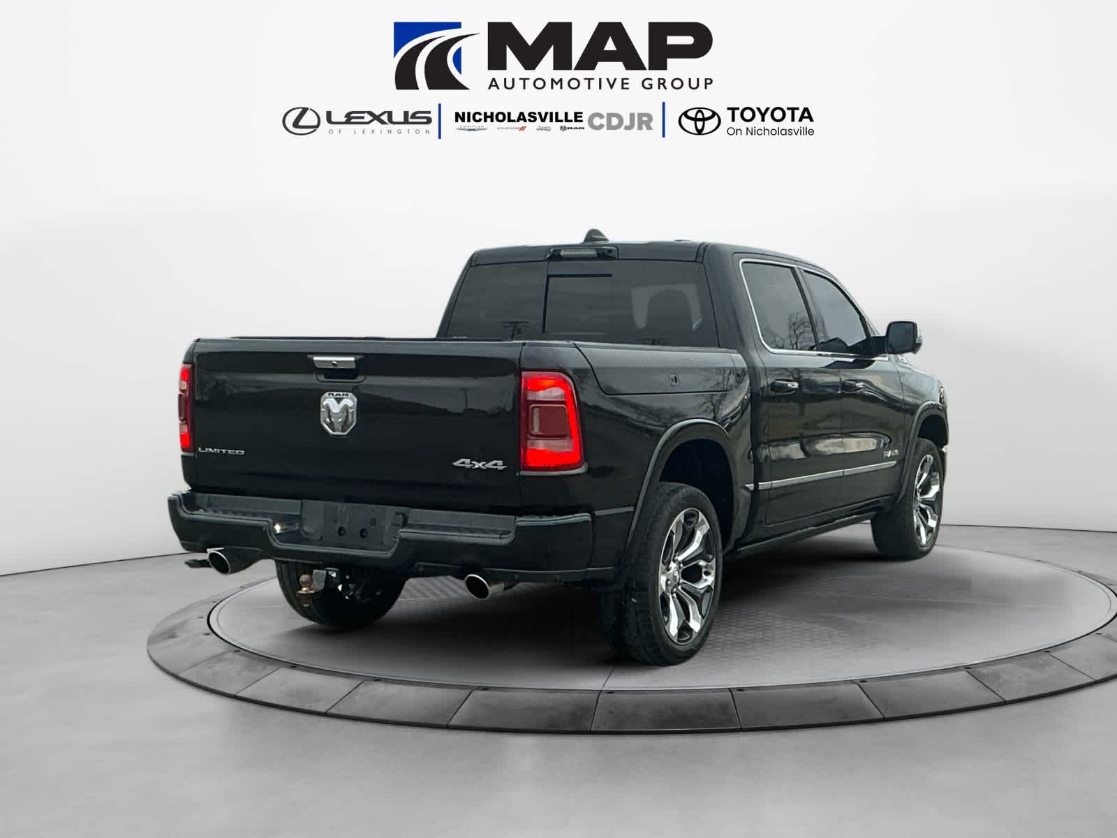 2021 RAM 1500 Limited Crew Cab 4x4 5'7' Box