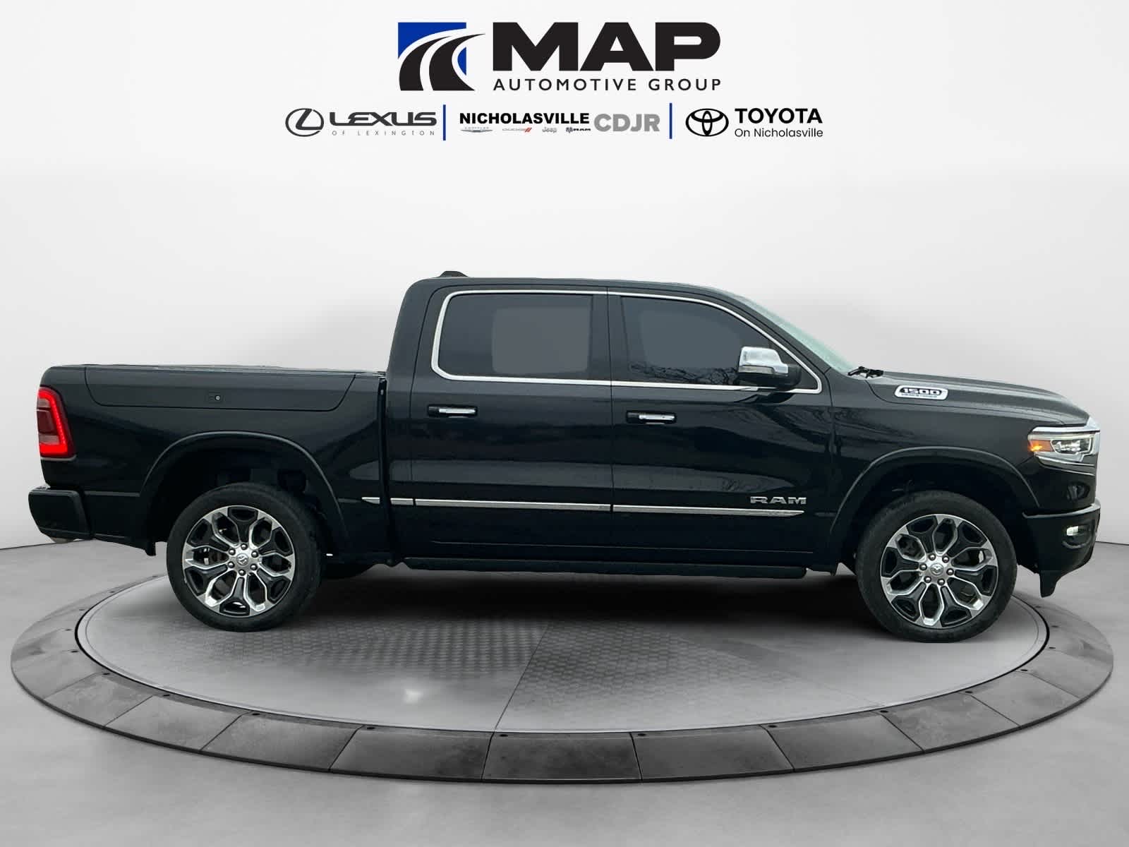 2021 RAM 1500 Limited Crew Cab 4x4 5'7' Box