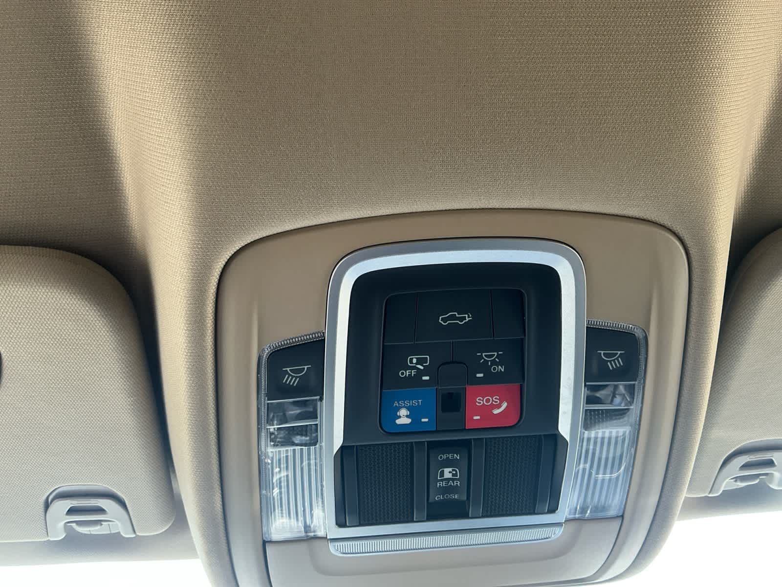 2020 RAM 1500 Limited Crew Cab 4x4 5'7' Box