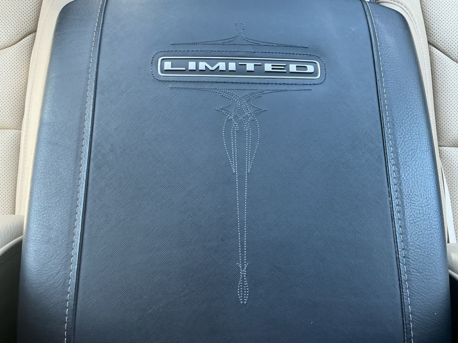 2020 RAM 1500 Limited Crew Cab 4x4 5'7' Box