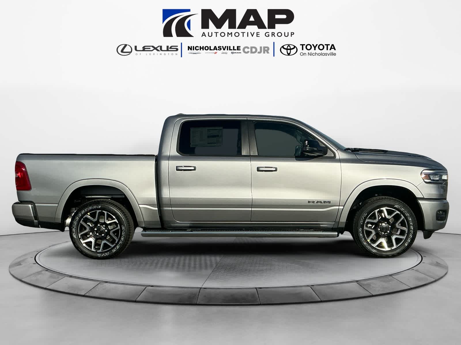 2026 RAM Ram 1500 RAM 1500 LARAMIE CREW CAB 4X4 5'7' BOX