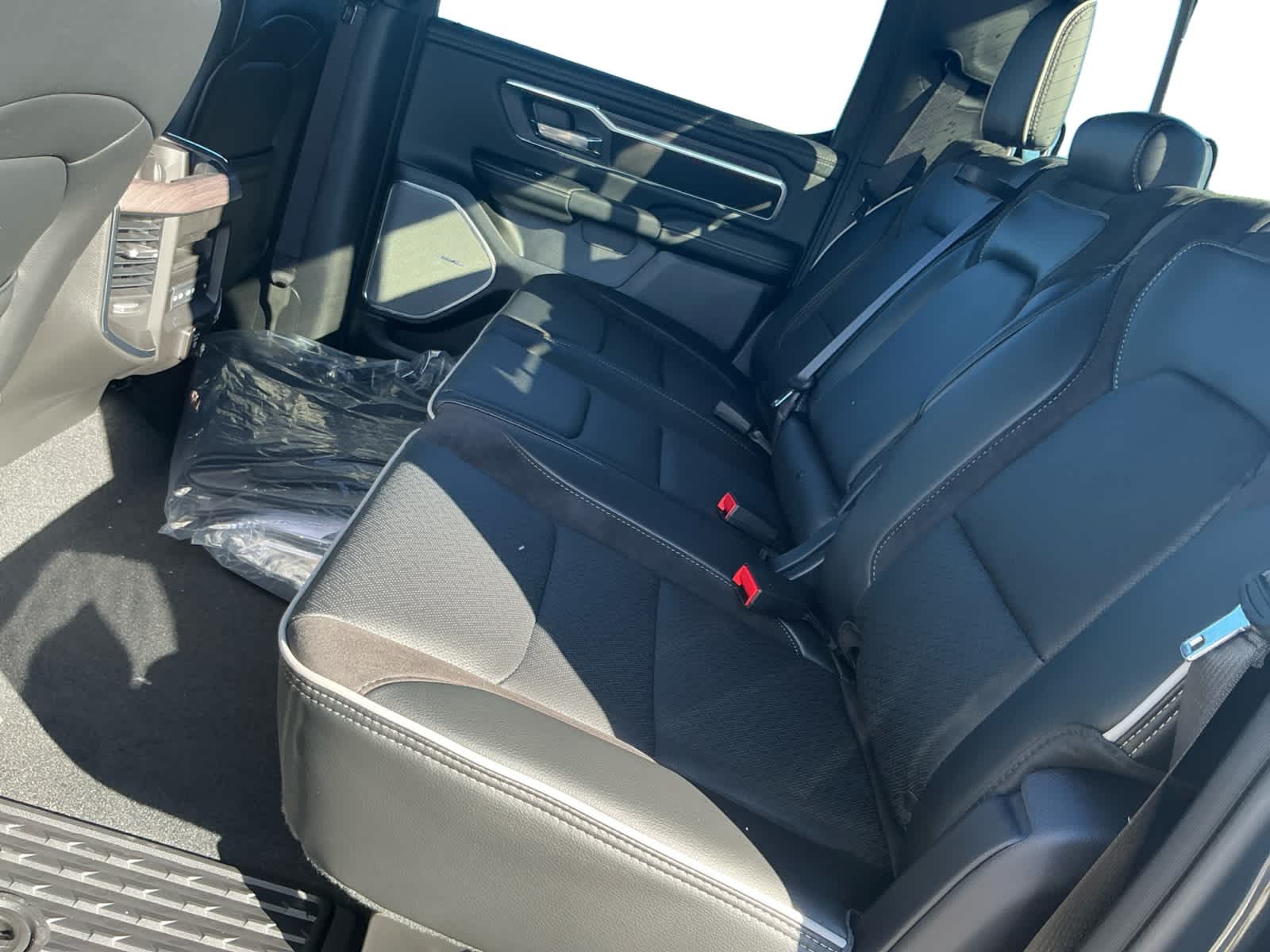 2027 RAM Ram 1500 RAM 1500 LARAMIE CREW CAB 4X4 5'7' BOX