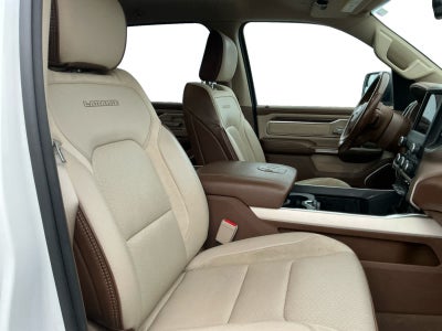 2020 RAM 1500 Laramie Crew Cab 4x4 5'7' Box