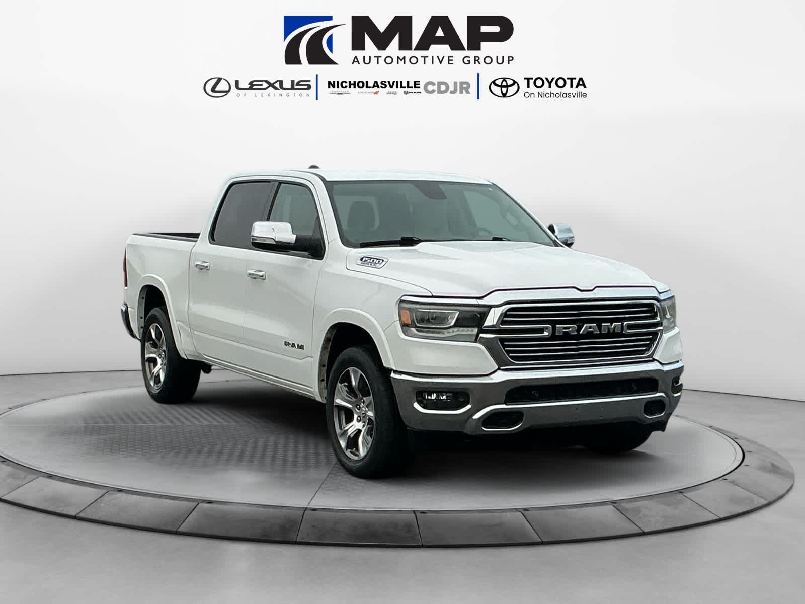 2020 RAM 1500 Laramie Crew Cab 4x4 5'7' Box