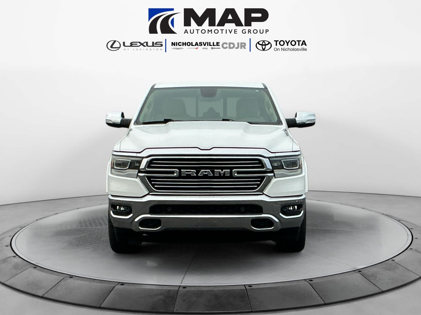 2020 RAM 1500 Laramie Crew Cab 4x4 5'7' Box