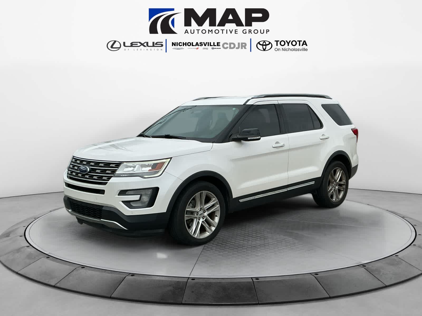 2017 Ford Explorer XLT FWD's photo