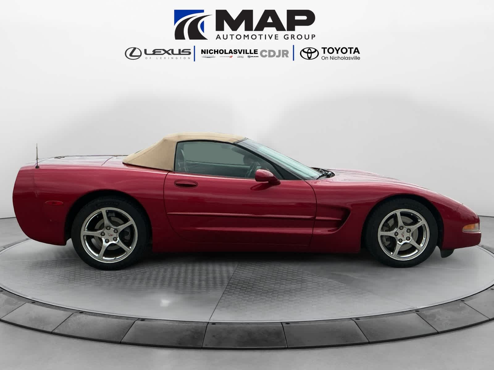 2002 Chevrolet Corvette 2dr Convertible