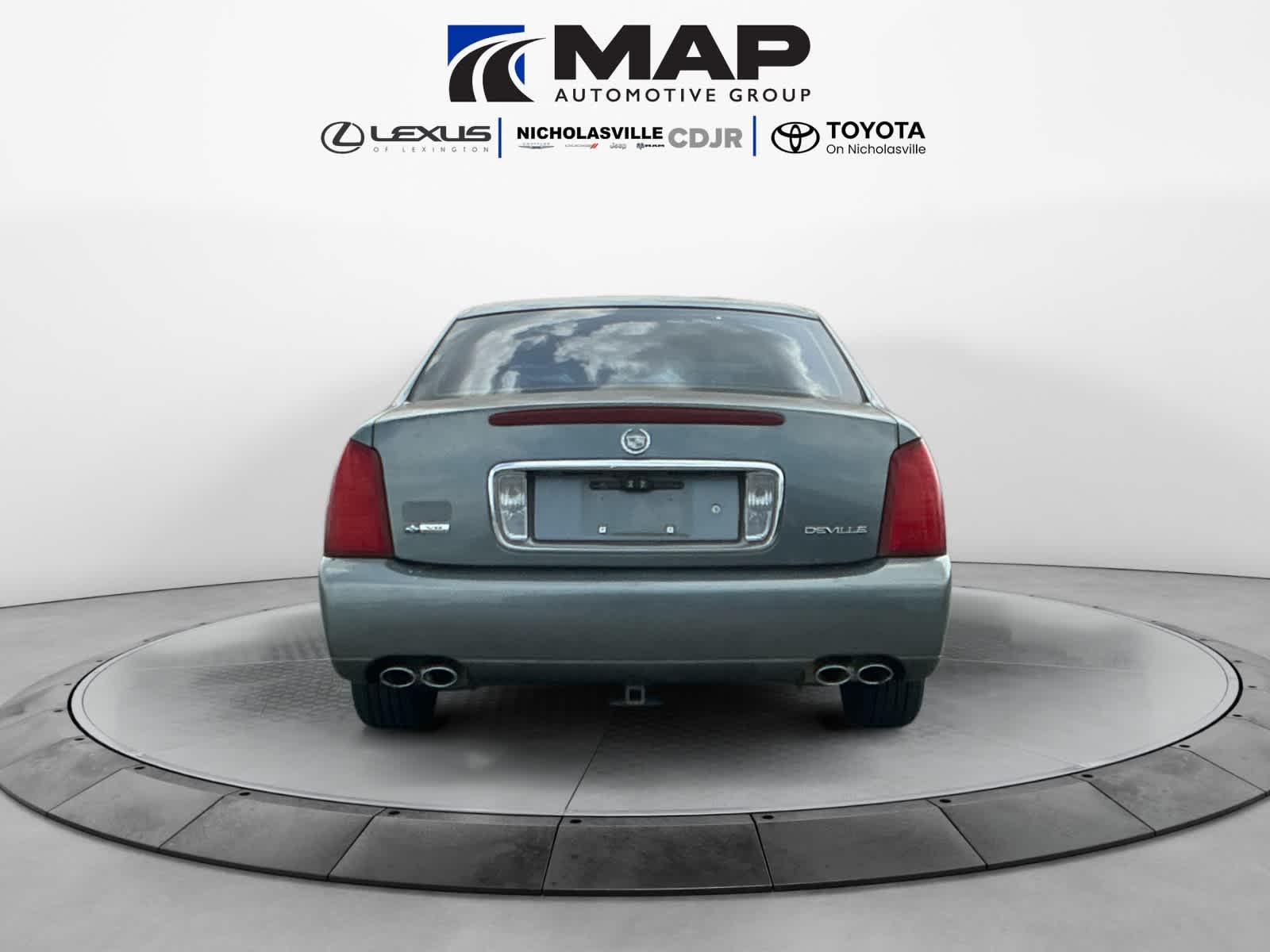 2004 Cadillac DeVille Standard