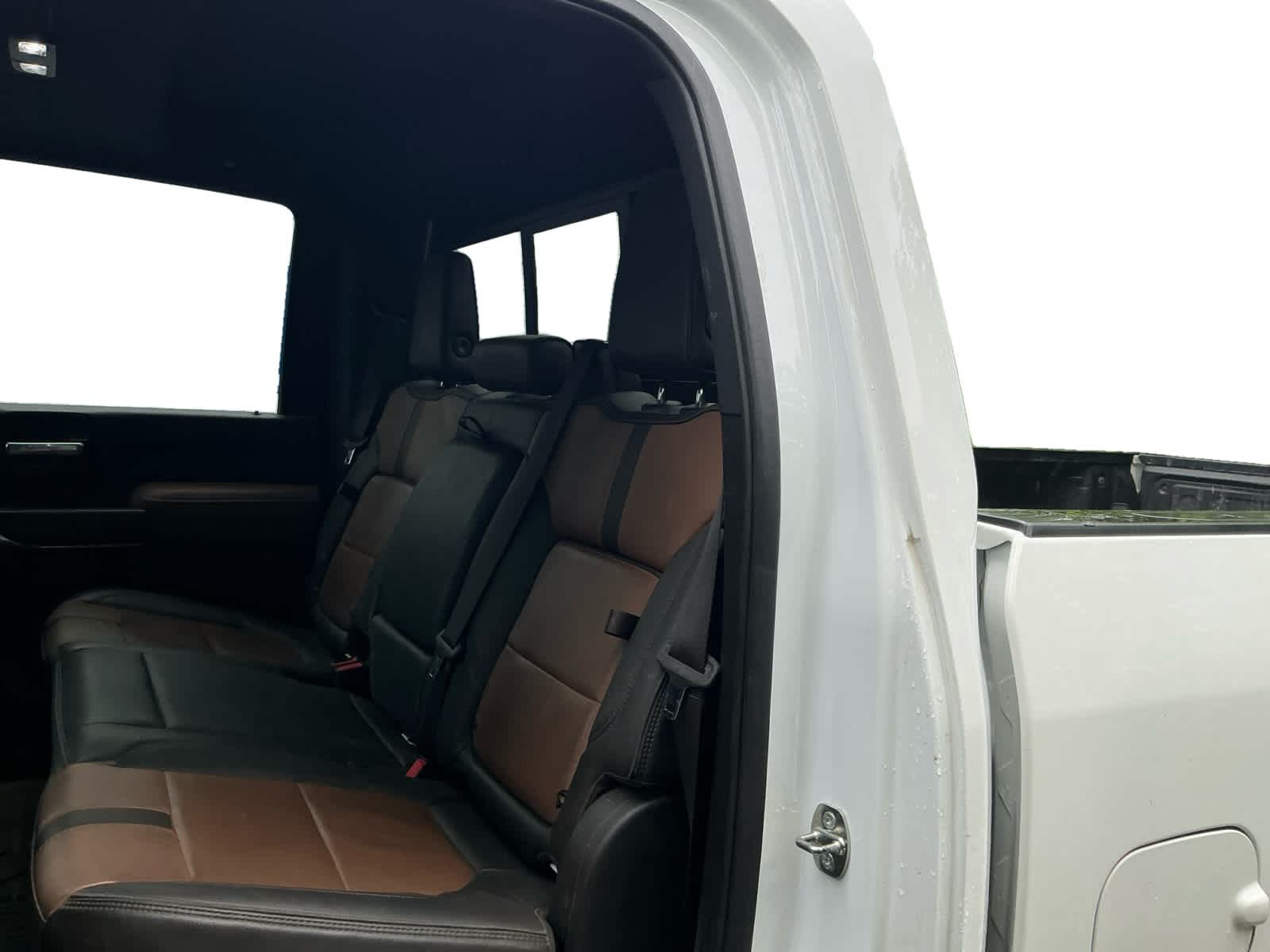 2022 Chevrolet Silverado 3500HD 4WD Crew Cab Long Bed High Country