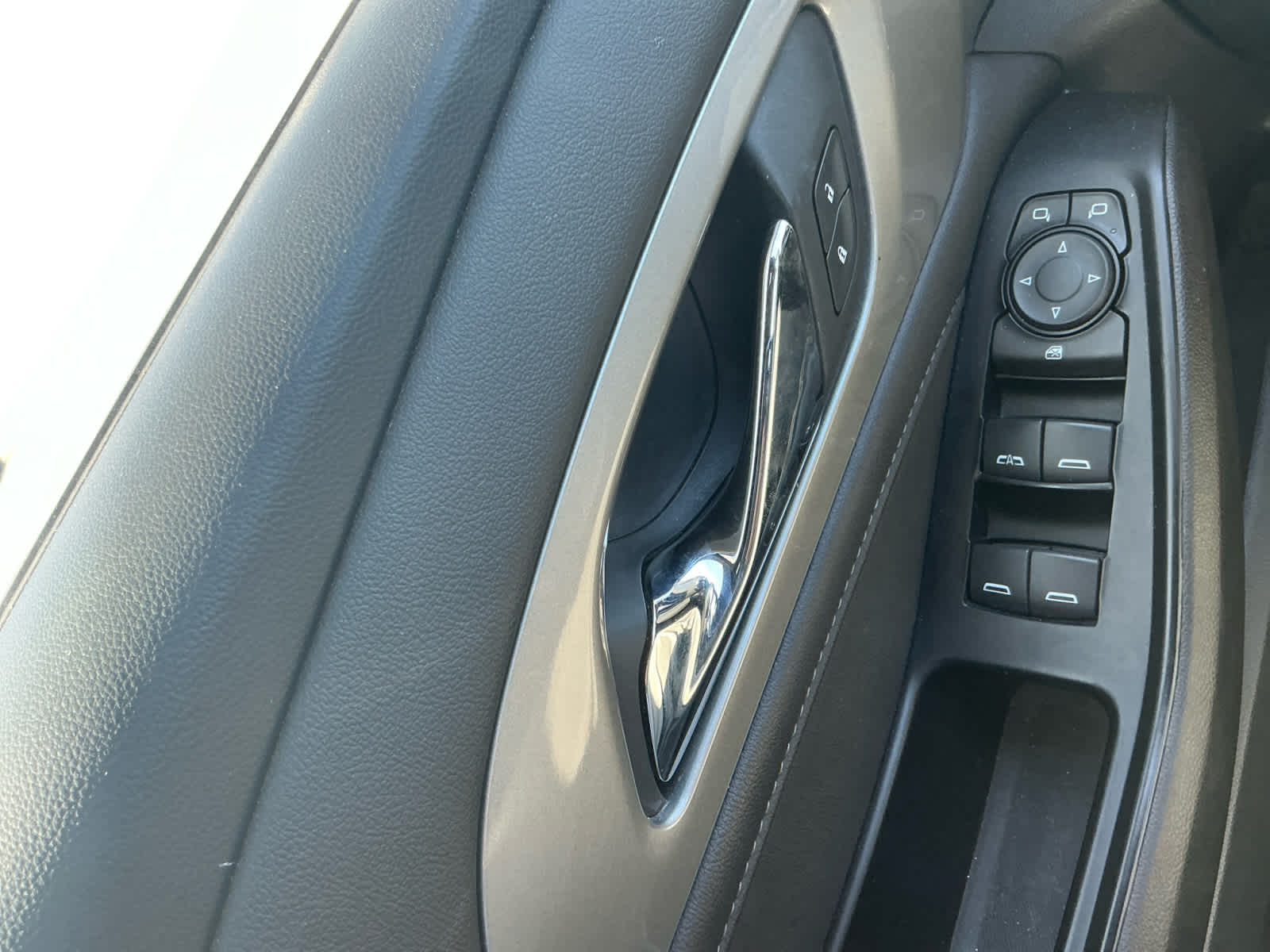 2023 Chevrolet Traverse FWD LT Cloth