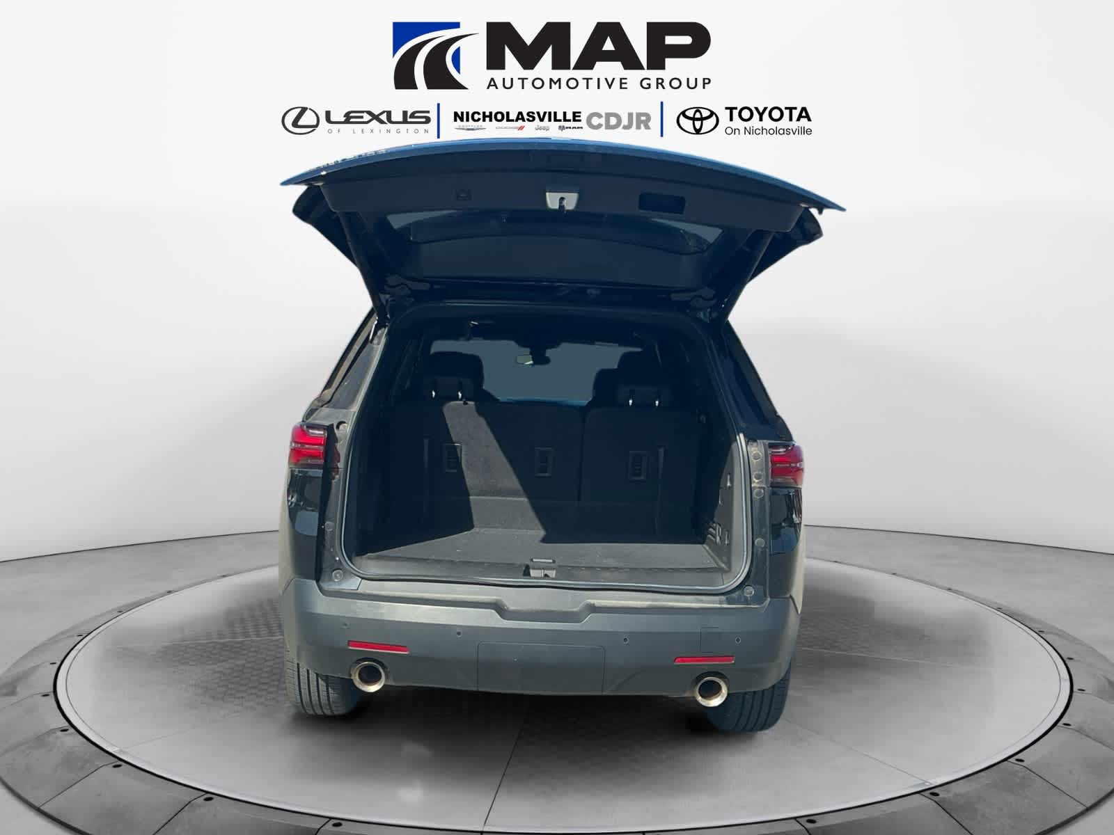 2023 Chevrolet Traverse FWD LT Cloth