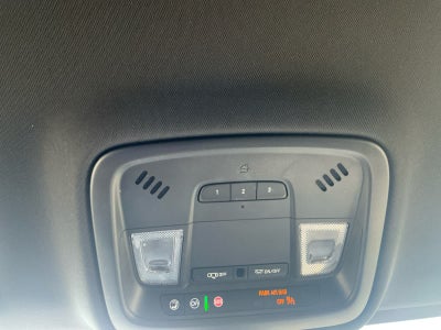 2023 Chevrolet Traverse AWD LT Cloth