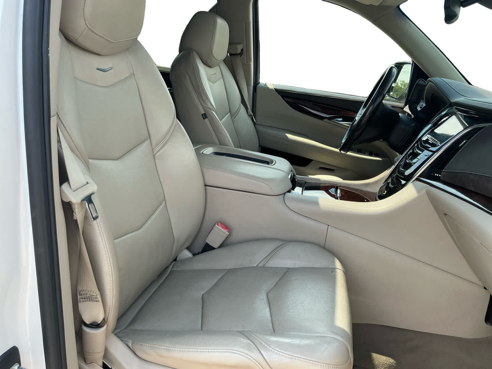 2016 Cadillac Escalade Luxury Collection