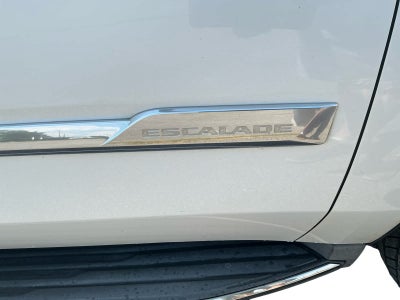 2016 Cadillac Escalade Luxury Collection