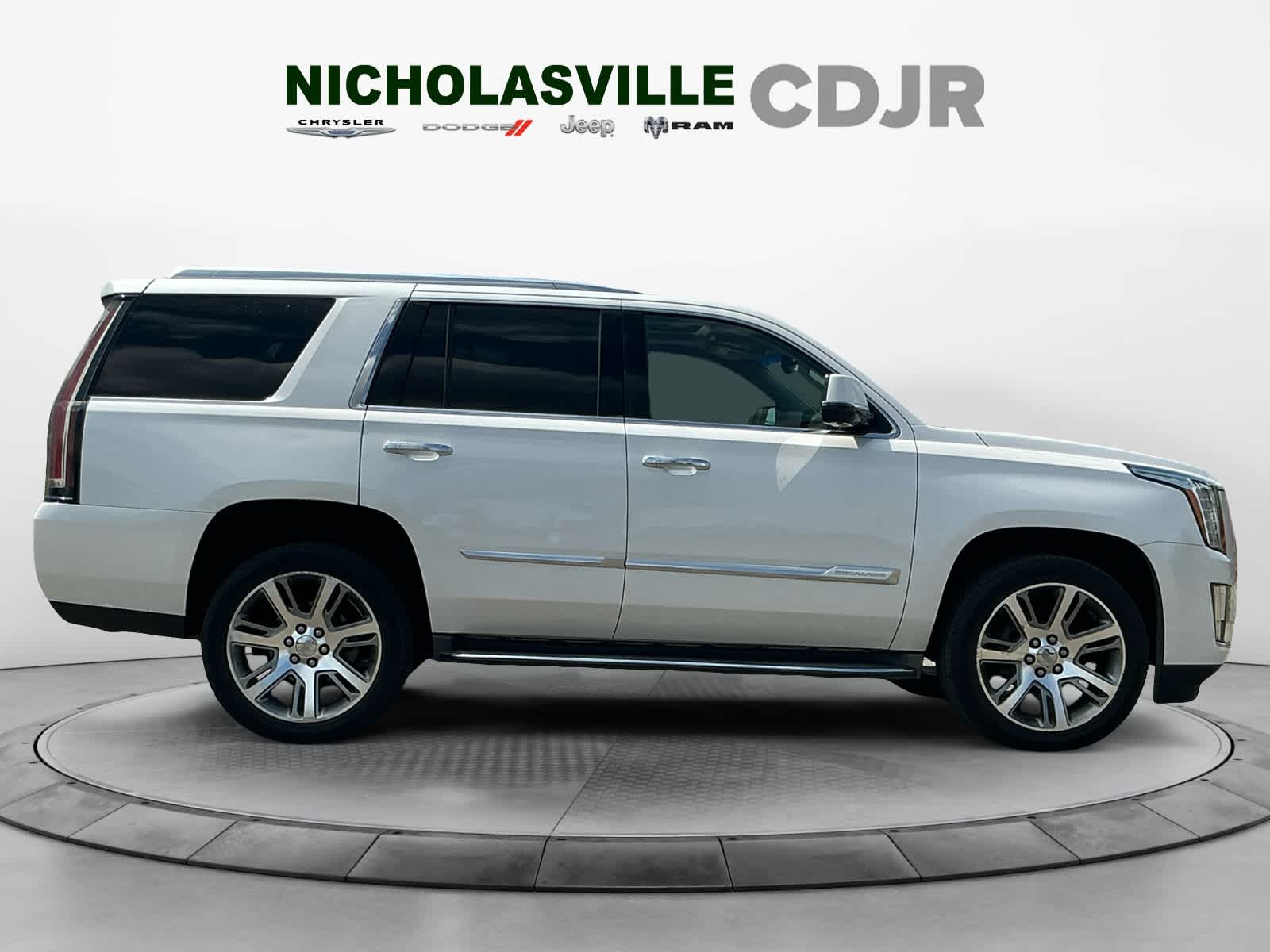 2016 Cadillac Escalade Luxury Collection
