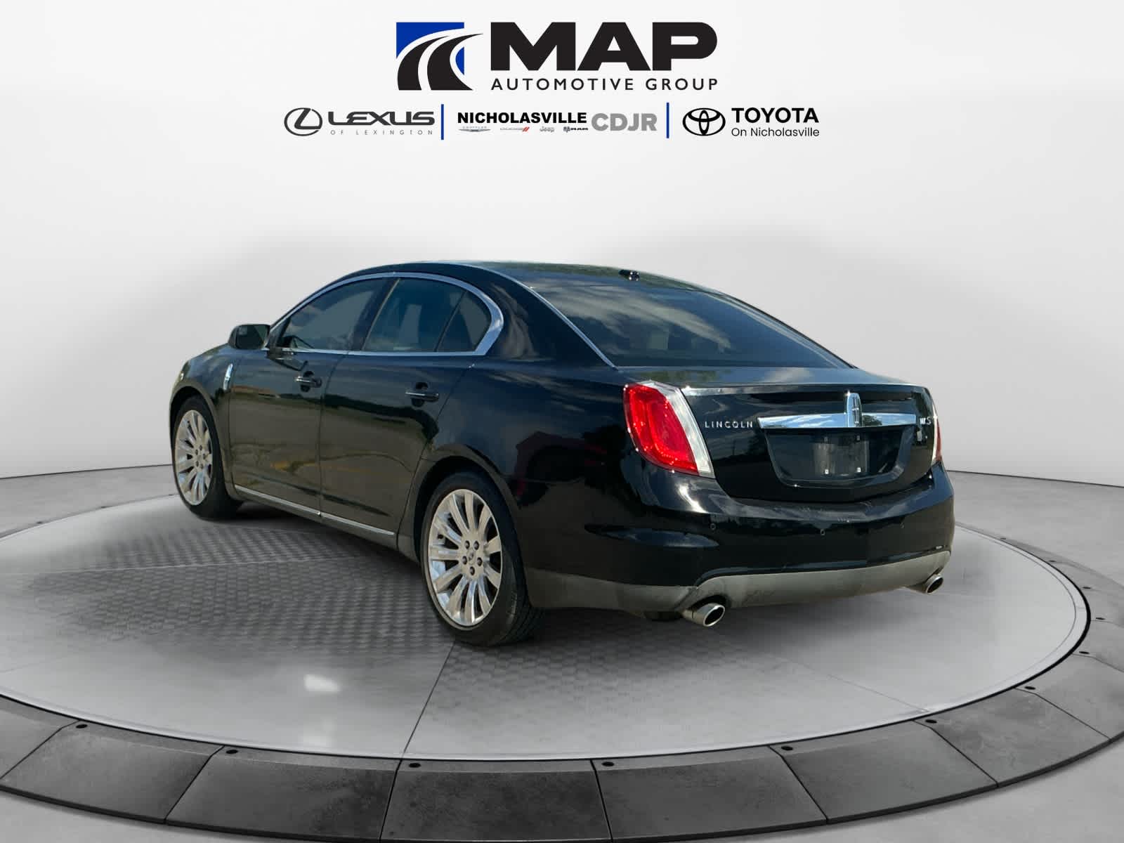 2011 Lincoln MKS 4dr Sdn 3.7L FWD